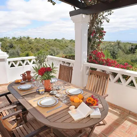 Quinta Verde Villa Estômbar