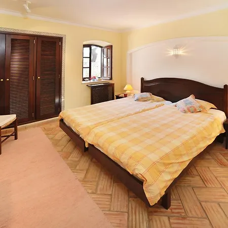 Quinta Verde * Estômbar